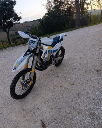 Husqvarna TE 300 TARGATA