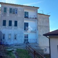 2 LOCALI A BOVILLE ERNICA