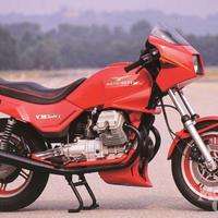 Cerco Moto Guzzi Lario v65