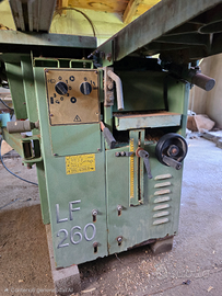 Macchinario professionale per falegnameria