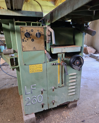 Macchinario professionale per falegnameria