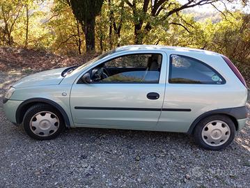 Opel corsa DTI 1.7