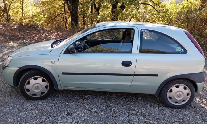 Opel corsa DTI 1.7