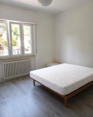Materasso+letto in legno 