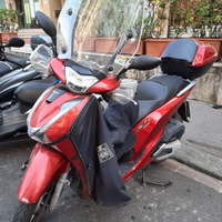 Honda sh 150 del 2019 solo 13800 km