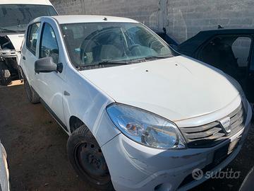 RICAMBI DACIA SANDERO 1.2 BENZINA ANNO:2011