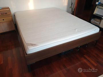 Letto matrimoniale con materasso memory Ikea