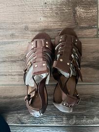 Sandali bata con tacco