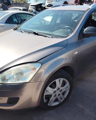 Ricambi KIA CEED 1.4 benzina/gpl anno 2009