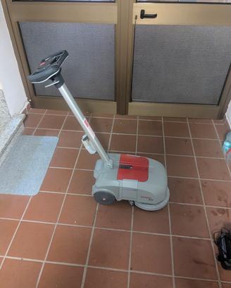 Lavasciuga pavimenti Vispa XS – mai usata