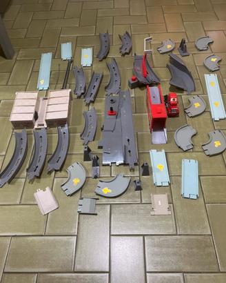 Pista Disney Cars Mattel + Camion Mack (ricambi)