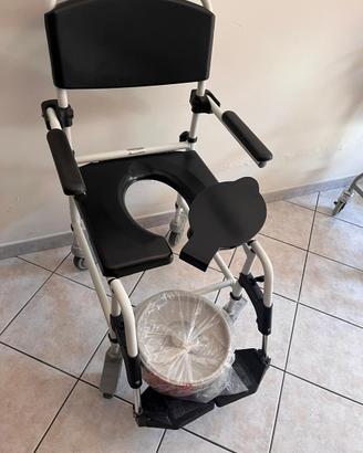 Sedia Doccia WC con ruote e freni
