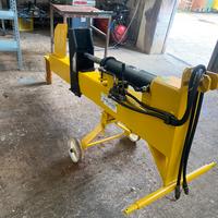 Spaccalegna idraulico