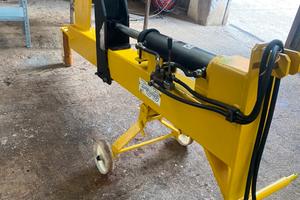 Spaccalegna idraulico