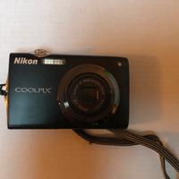 Nixon Coolpix S3000 - fotocamera