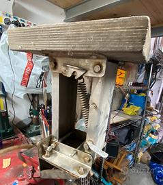 Supporto motore ausiliario