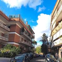 PORTUENSE - Locale commerciale con canna fumaria