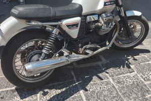 Moto Guzzi V 7 Classic 