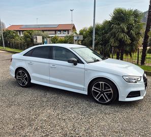 Audi A3 Sedan 1.6 116 cv S-LINE