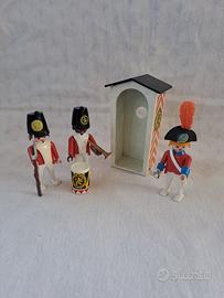 Playmobil 6413 - Sentry Box with Redcoat Guards