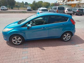 Ford Fiesta 1.4 Titanium GPL del 2010