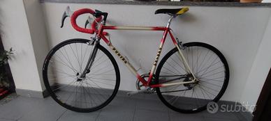 bici da corsa in acciaio campagnolo 