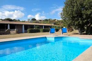 Casa con piscina e giardino privato, vista mare