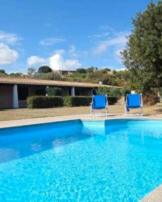 Casa con piscina e giardino privato, vista mare