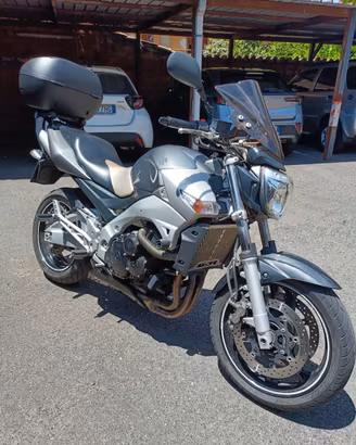 Suzuki GSR 600 2006 - Solo 26.600 km