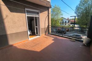 Appartamento adattabile a trilocale con box