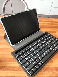 Tablet DMOAO con tastiera e cover