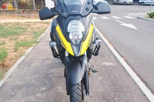 V strom 650 xt 6000€ 12,000 km 2023