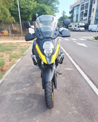 V strom 650 xt 6000€ 12,000 km 2023