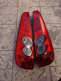 Fari posteriori Ford Fiesta 5 serie 2005-2008