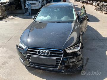 AUDI A3 SPORTBACK 1.6D - ANNO 2014 - PER RICAMBI