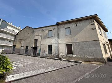 CASA INDIPENDENTE A SEREGNO