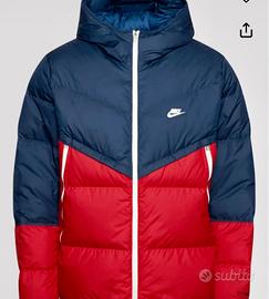 Nike storm fit L
