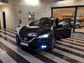 Nissan Leaf N-Connecta 40 kWh 06/2021