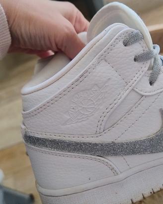 Nike Jordan One donna