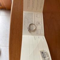 Anello in oro bianco