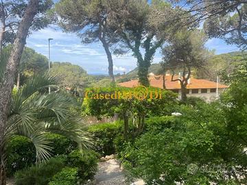 Villa di 100 m² con 4 locali e box auto a Livorno