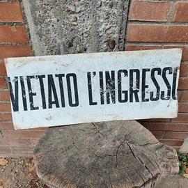 Cartello in metallo vintage 