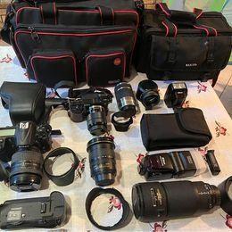 NIKON D 300 S CON OTTICHE E CORREDO SONY