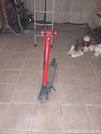 Monopattino elettrico spillo kids