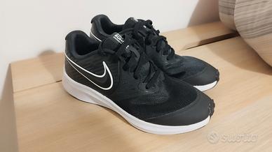 Scarpe sportive nike 37.5