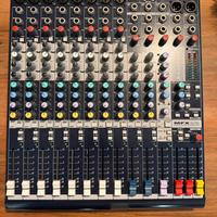 Mixer  soundcraft MFX 8/2