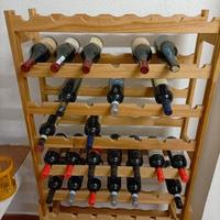 Scaffale portabottiglie in legno