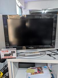 Televisore Samsung e digitale terrestre Akay nuovo
