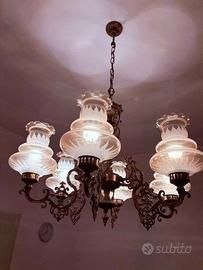 Lampadario grande classico vintage anni 70 ottone