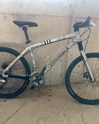 Mtb cannondale F600 26”